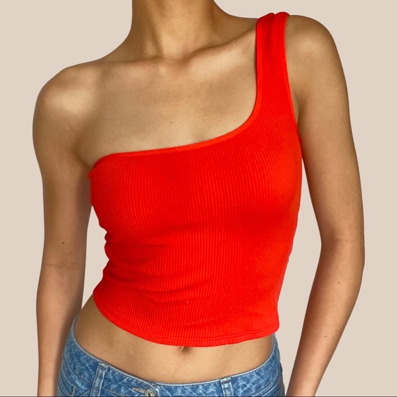 Venus cut top 🧡 - Picture 1 of 4